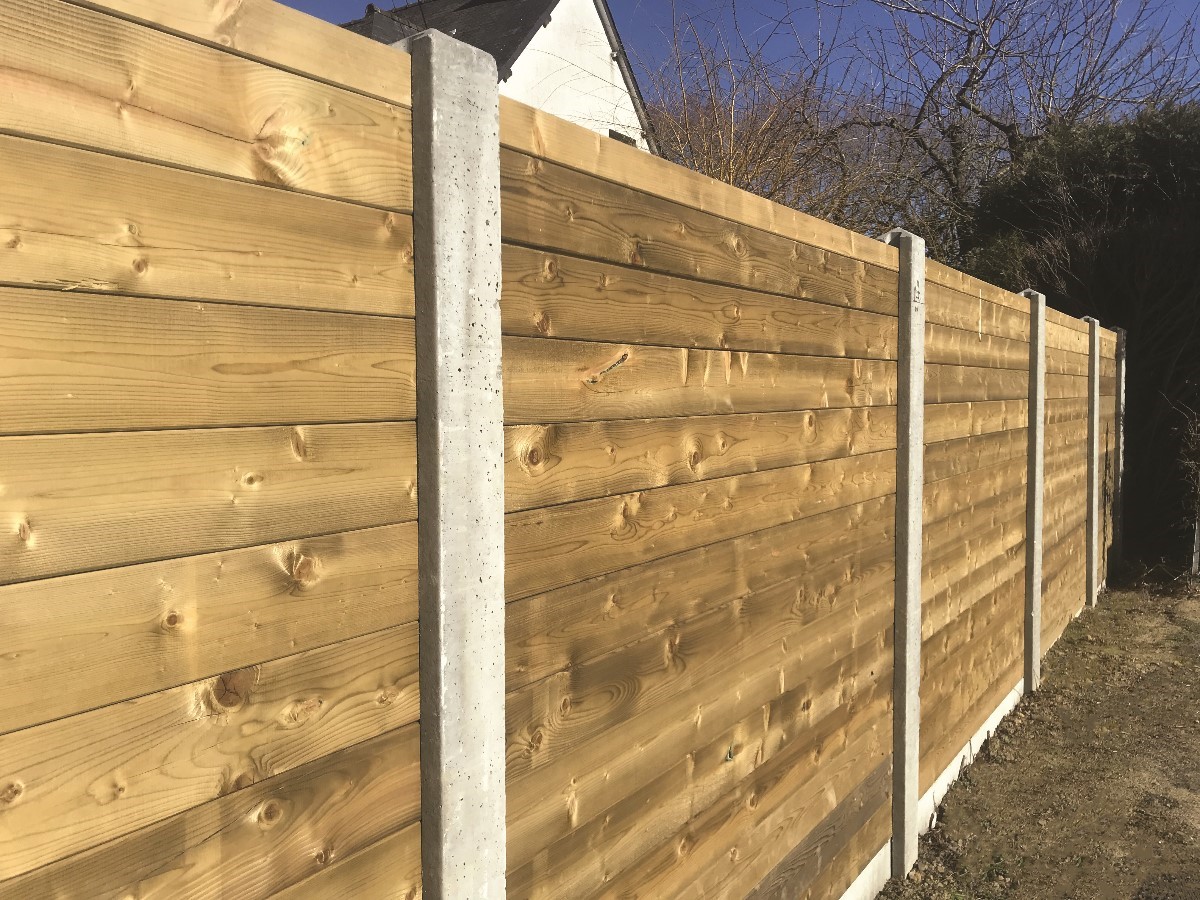 Poteau béton débutfin 12 x 12 x 2m50 feuillure 39mm